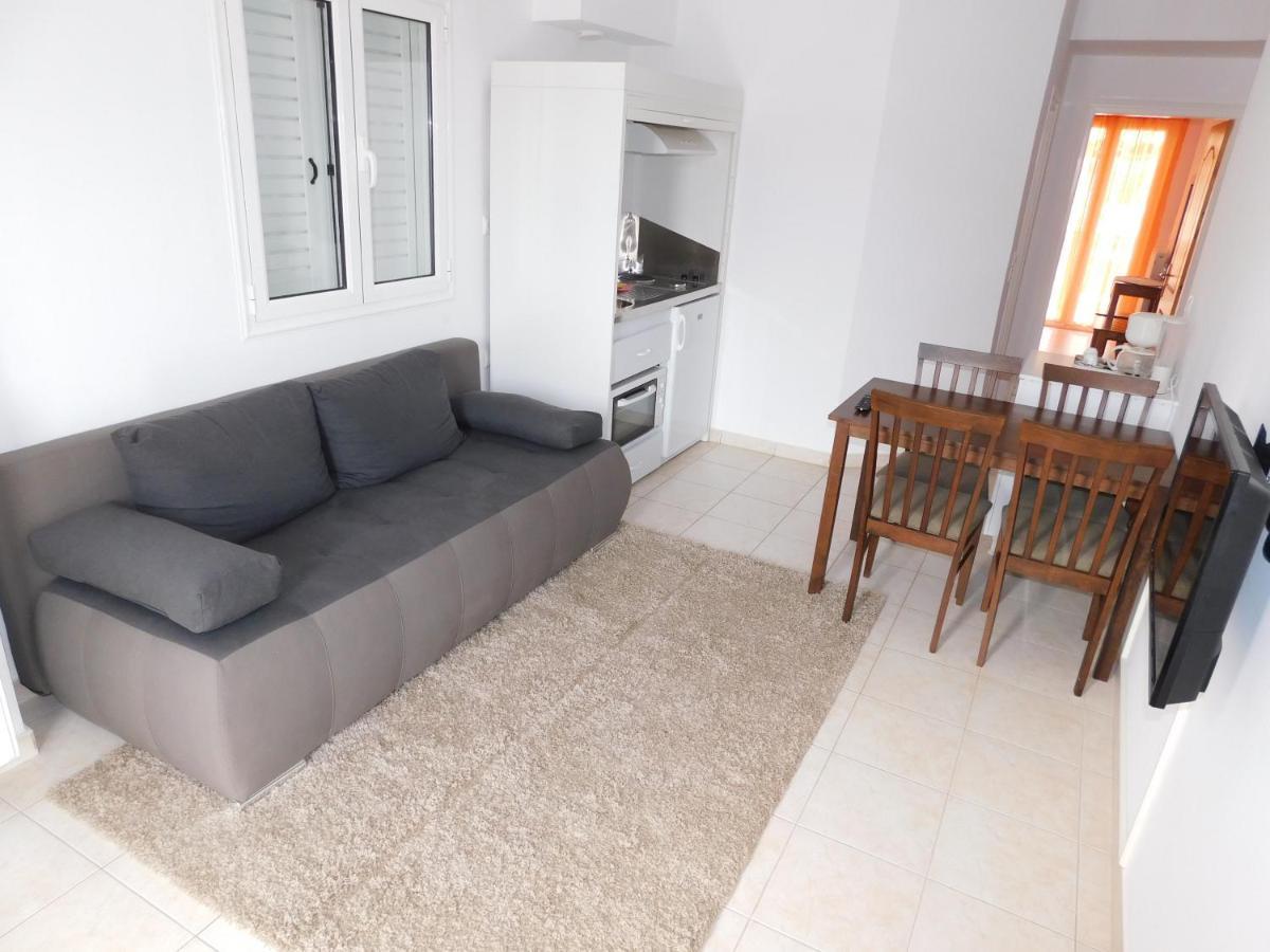Elatos Apartments Kleitoria Dış mekan fotoğraf